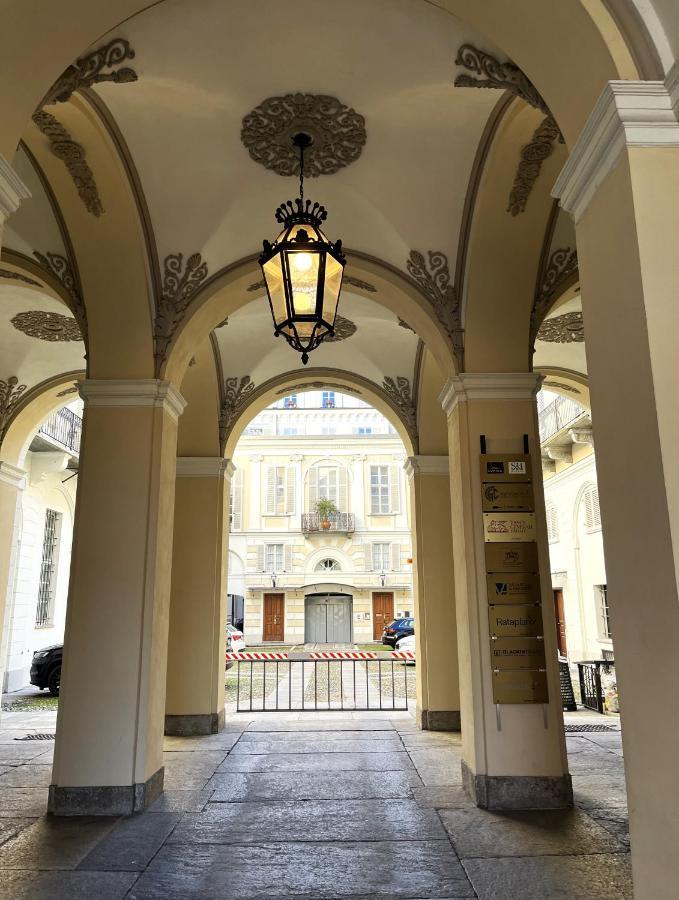 Corte Des Ambrois By Apartments To Art トリノ エクステリア 写真
